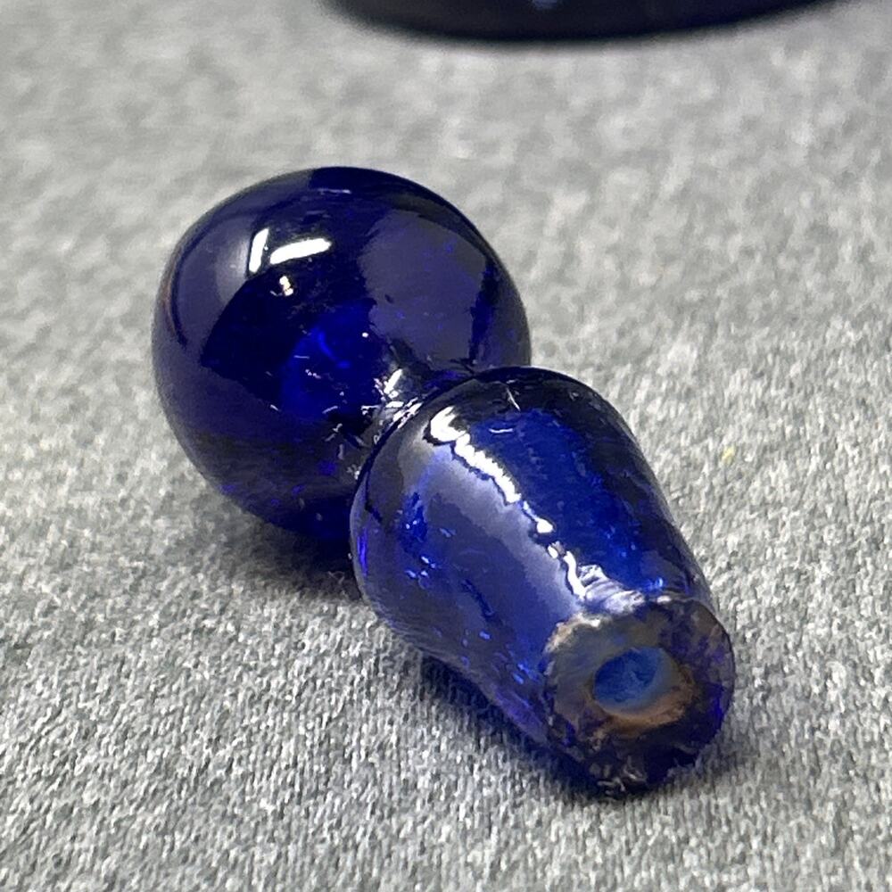 OOAK Cobalt Blue Glass Decanter Cruet Bottle Stopper Optic Swirl Applied Handle - Picture 13 of 14